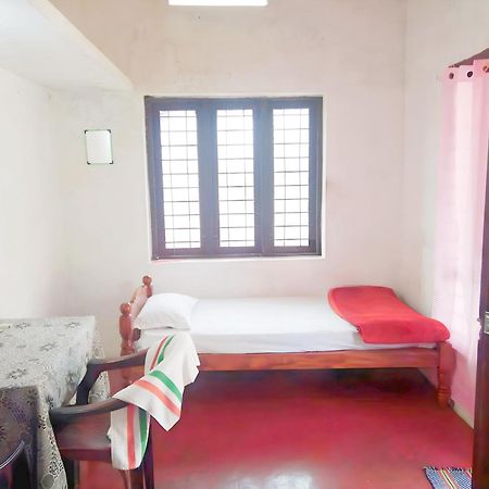 Thachattu Homestay Vaikom מראה חיצוני תמונה